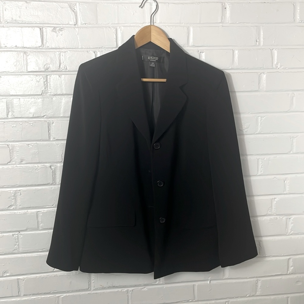 Kasper black 2 piece business suit,‎ size 14P